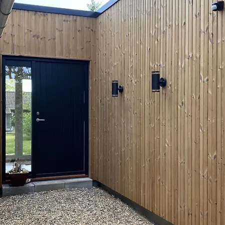 Holiday home Anne - 150m From The Sea By Interhome