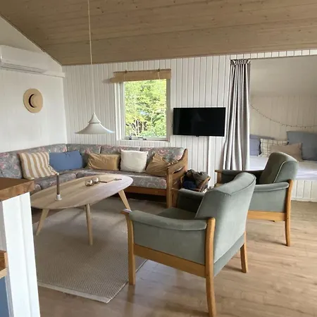 Anne - 150m From The Sea By Interhome * 보르콥